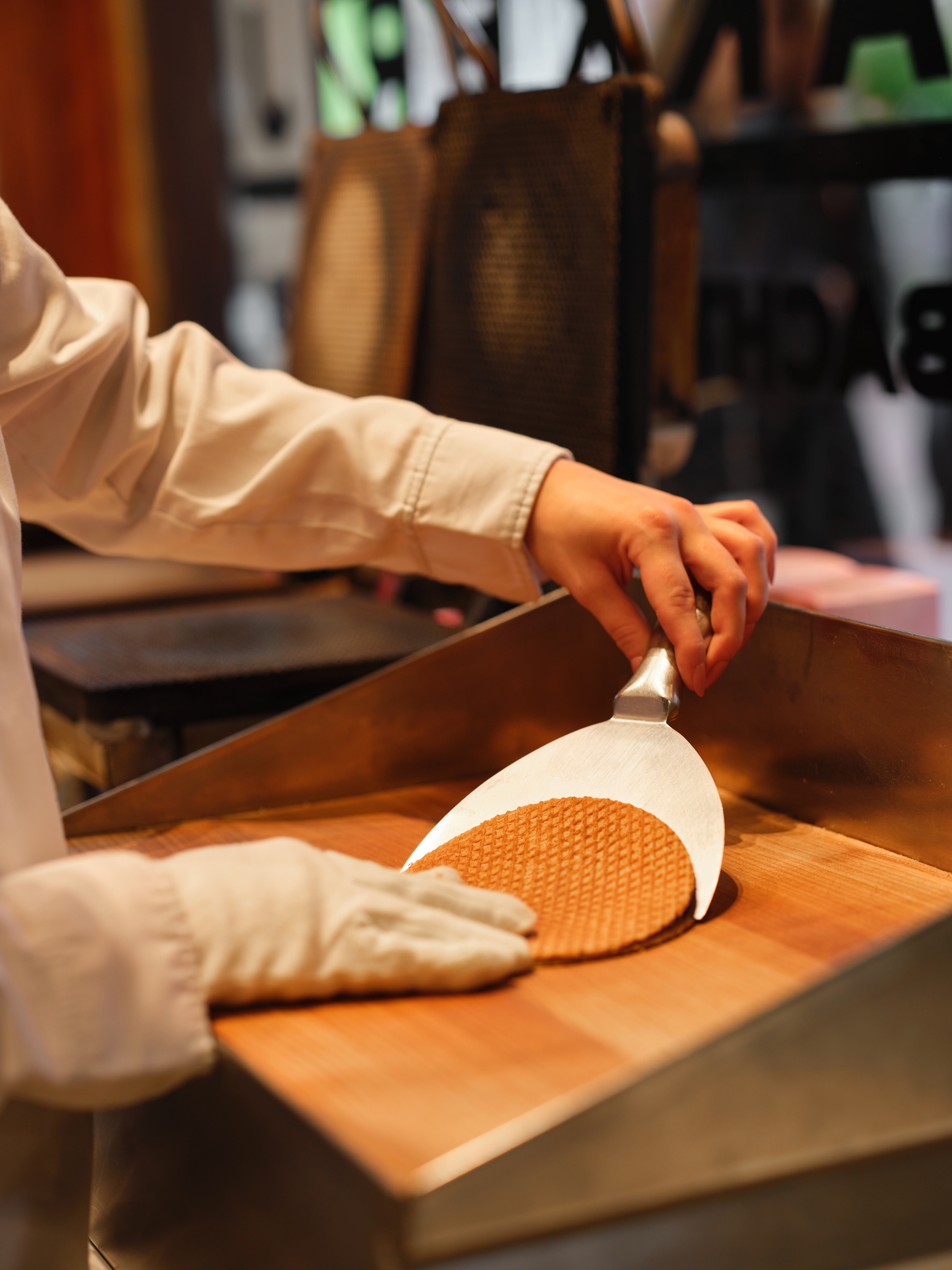 Hans Egstorf bakery producing the amazing stroopwafels since 1898